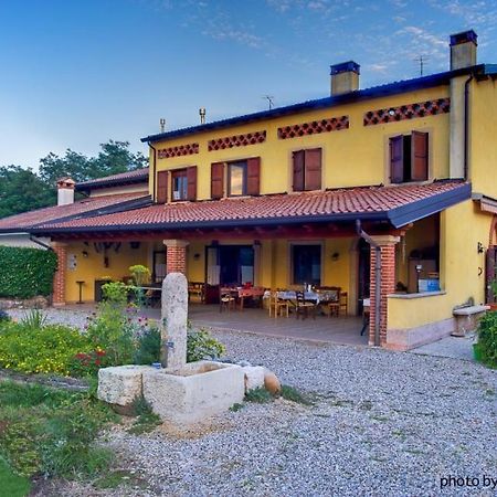 Agriturismo Fior Di Maggio Pescantina Habitación foto